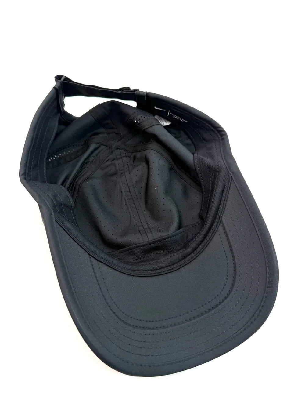 Nike Black Featherlight Aerobill Lightweight Unisex Baseball Cap